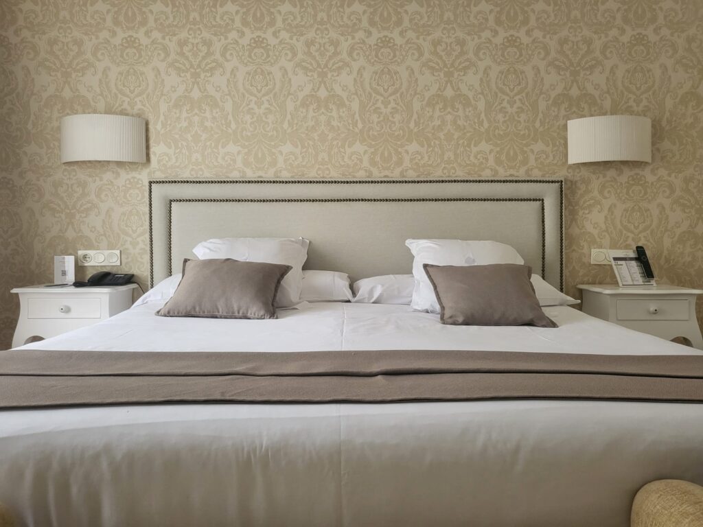 Tapizado y fabricación de cabeceros de cama 9