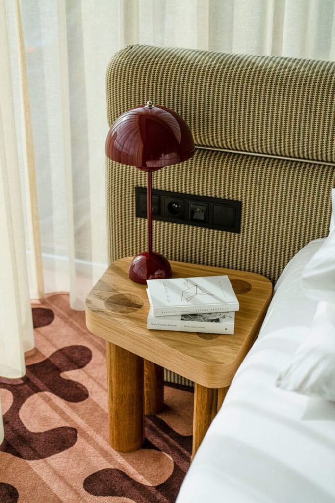 Tapizado y fabricación de cabeceros de cama 6