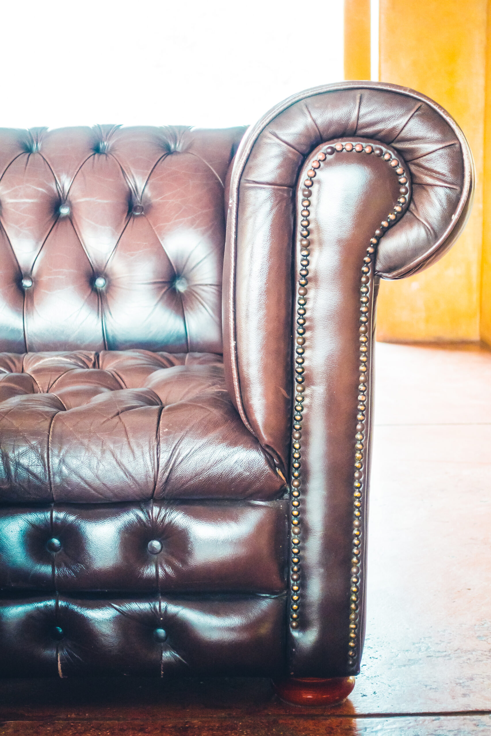 Tapizado de sofá capitoné en Abando 8